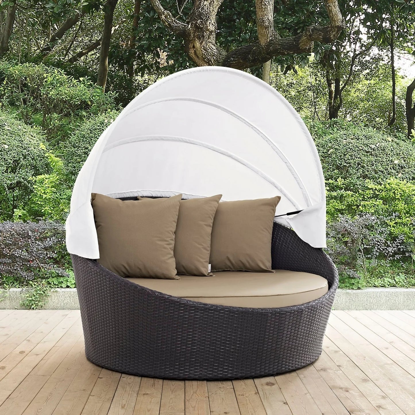 Yetunde Outdoor Rattan Wicker Patio Daybed with Retractable Canopy