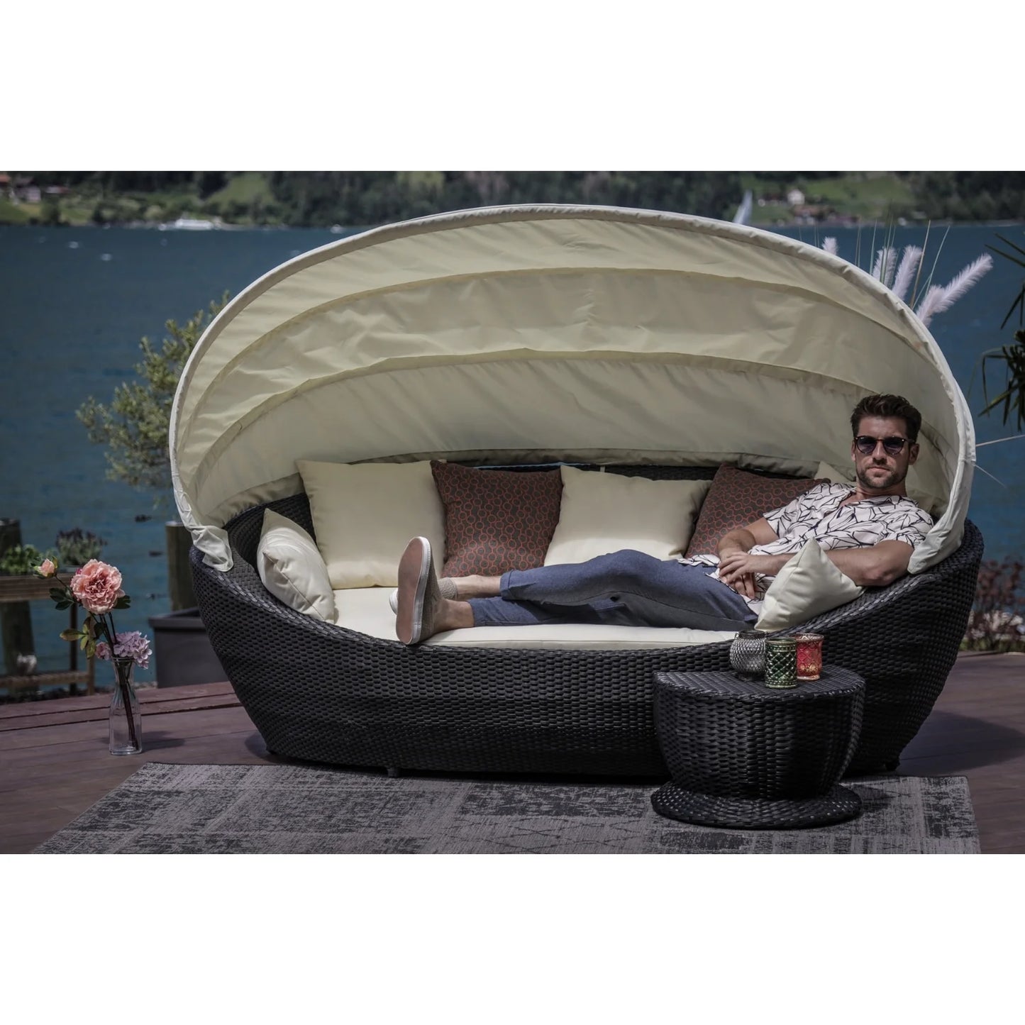 Fadwa Outdoor All-Weather Wicker Patio Daybed with Retractable Canopy
