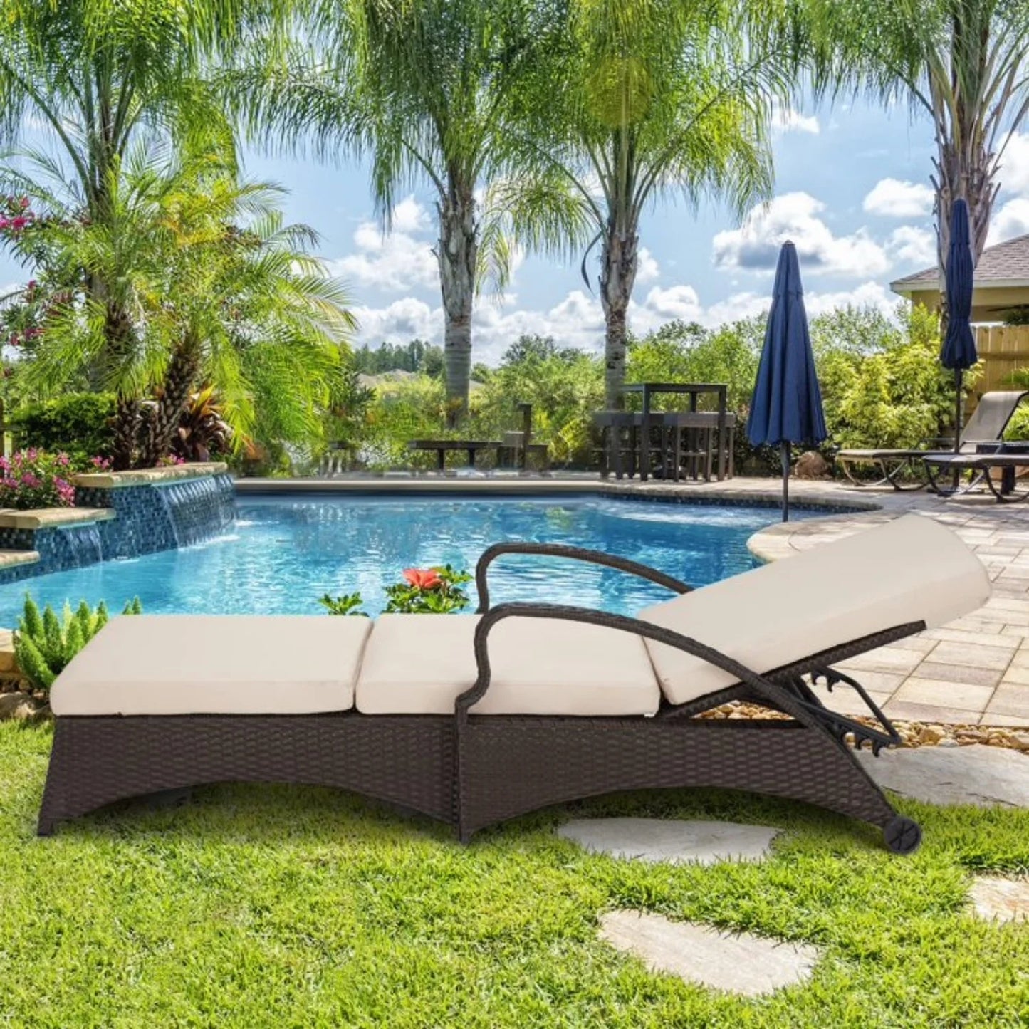 Bushra Outdoor All-Weather Wicker Lounger
