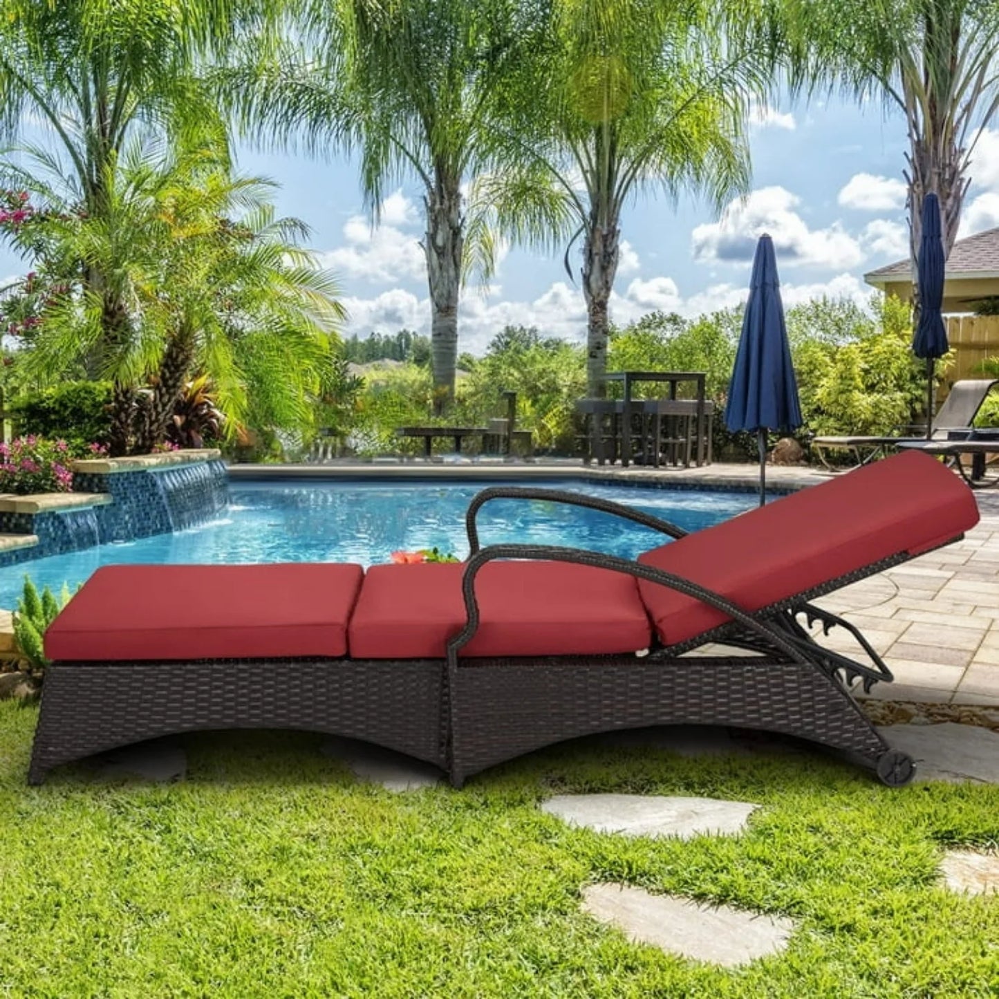 Abir Outdoor All-Weather Wicker Lounger