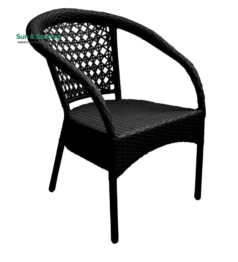 Aiman Outdoor Patio Seating Set 4 Chairs and 1 Table Set Coffee Table Sets