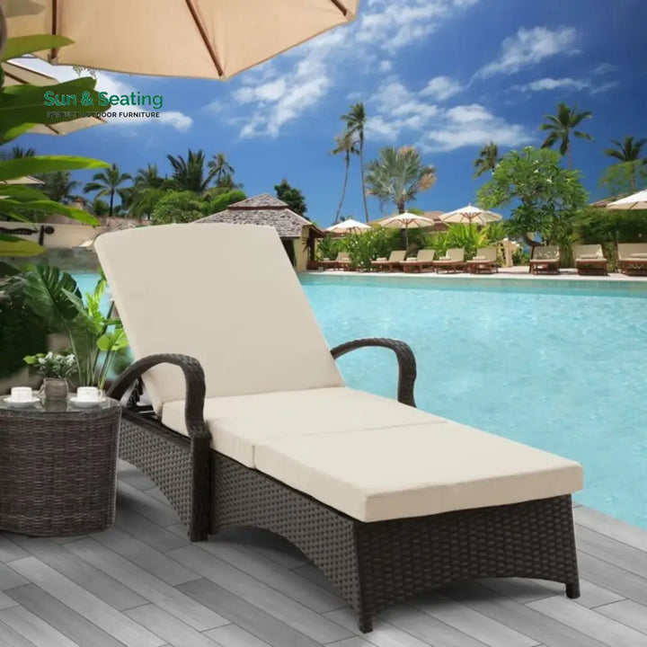 Bushra Outdoor All-Weather Wicker Lounger Lounger Set