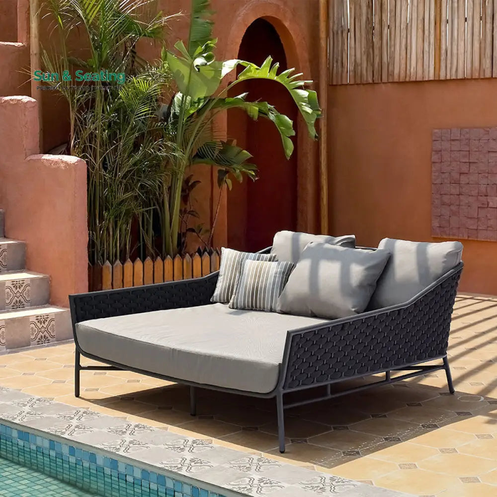 Nero Outdoor Poolside Sunbed With Cushion Daybed (Black) Braided & Rope Sunbed