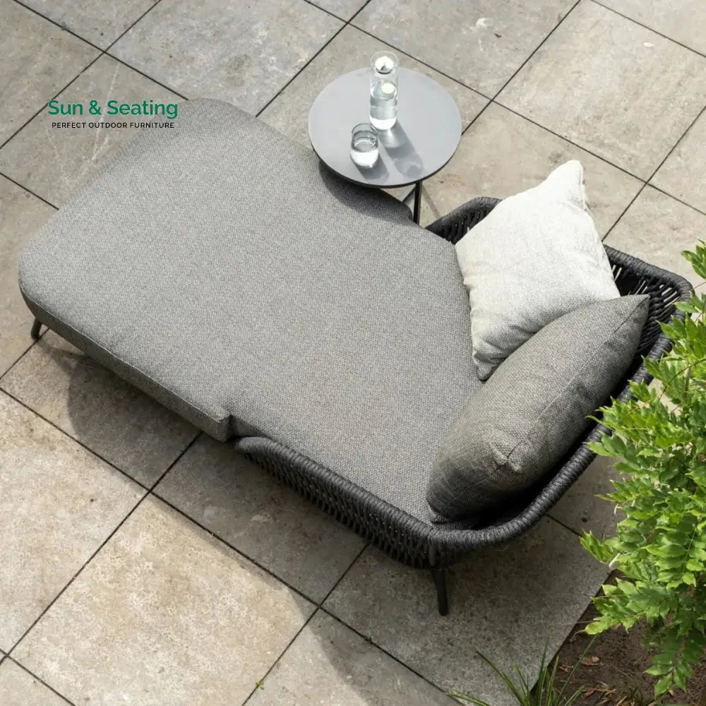 Outdoor Rope Patio Single Seater Daybed All Weather Furniture Daybed
