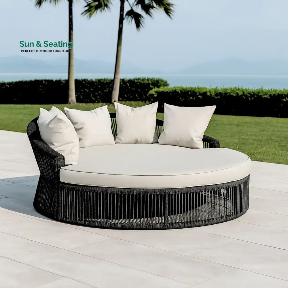 Outdoor Round Rope Daybed Sofa – Unique Design for Poolside Daybed