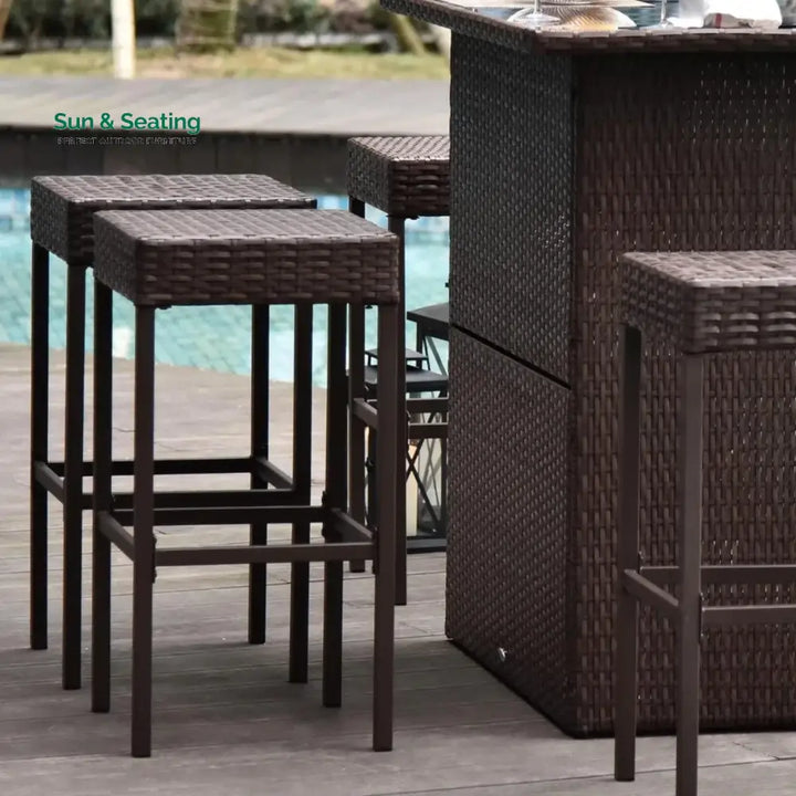 Outdoor Wicker 5-Piece Bar Set with Glass Top Table Bar Set