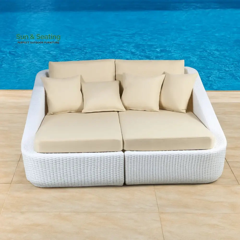 Patio Rattan &amp; Wicker Double Conversation Daybed Daybed