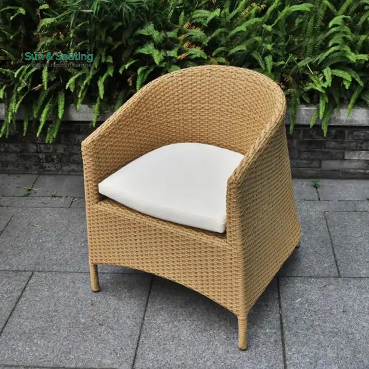 Pepe Outdoor Patio Seating Set 4 Chairs and 1 Table Set (Honey) Coffee Table Sets