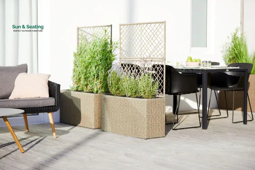 Raulf Outdoor Wicker Planters For Garden Balcony Planter