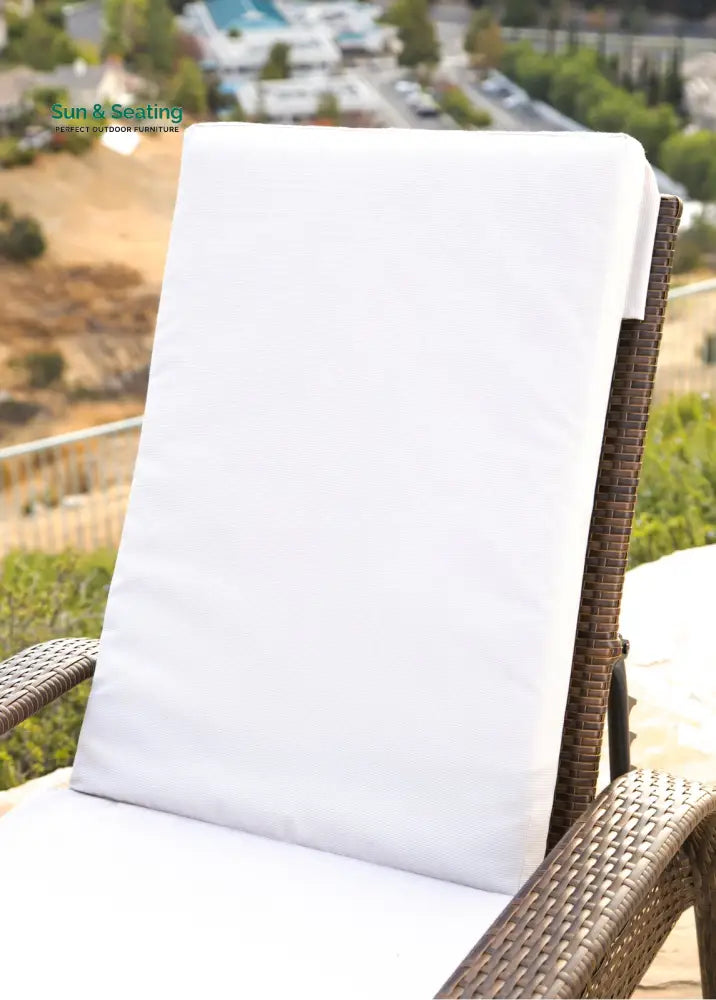 Venus Outdoor Swimming Poolside Lounger (Dark Brown) Loungers