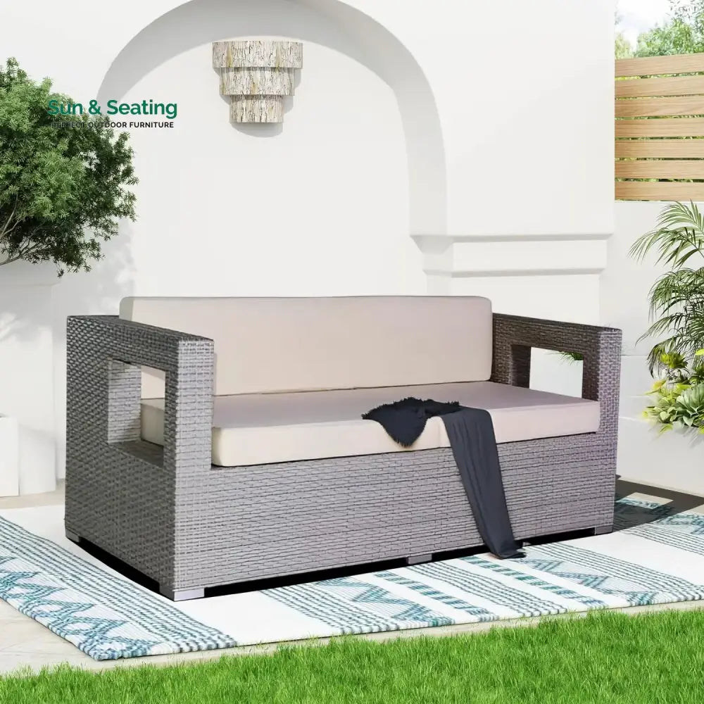 Zuleikha 3-Seater Outdoor Rattan Wicker Patio Sofa Sofa Set