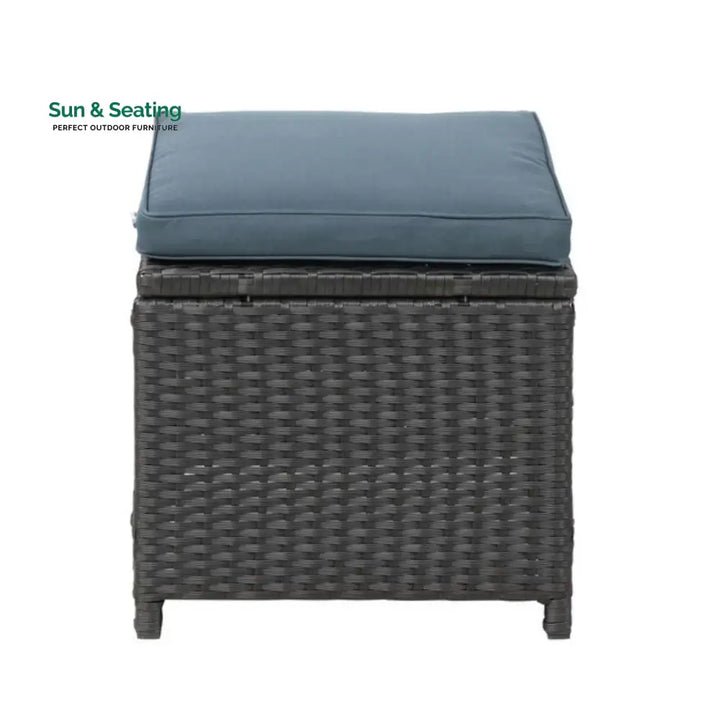 Zuzanna 5-Piece Wicker Patio Conversation Set (Dark Brown/ Cyan Blue) Sofa Set